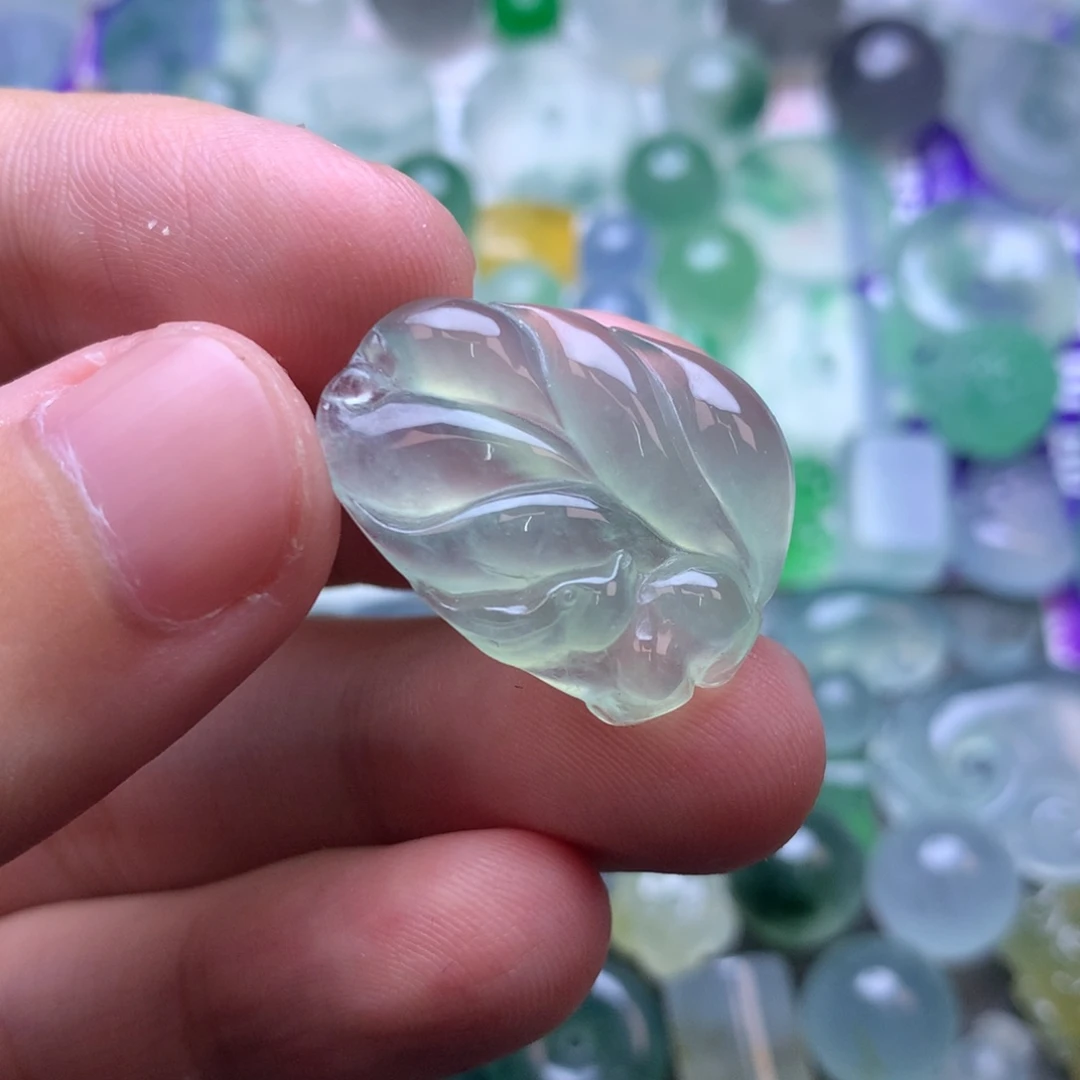 定制翡翠未镶嵌挂件