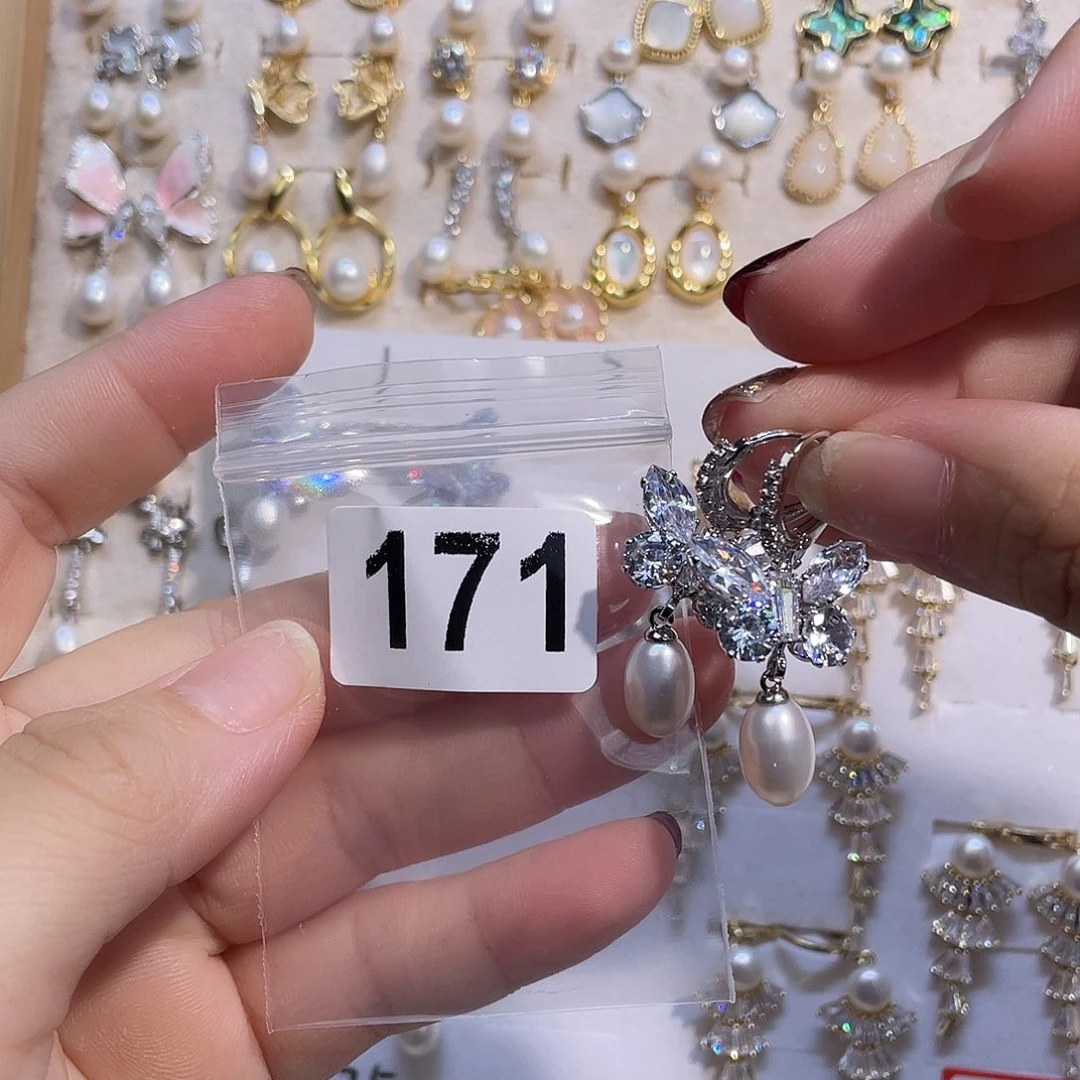 合金淡水珍珠耳饰