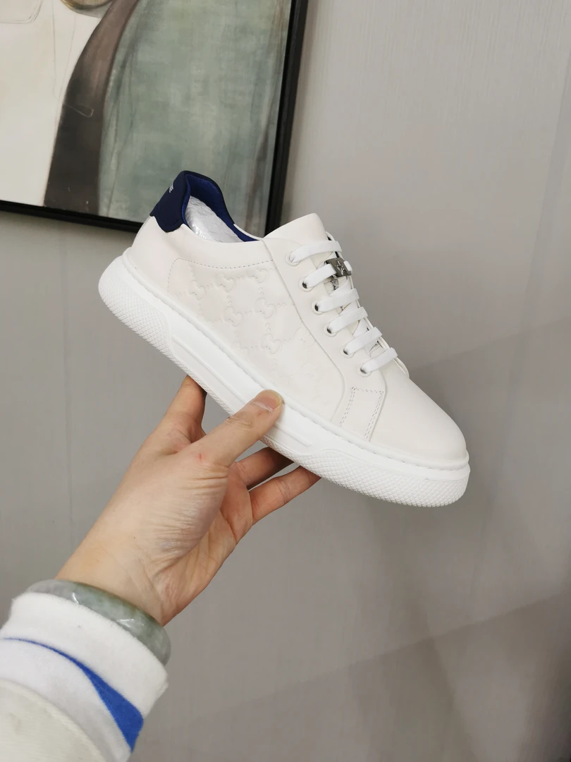 2406真皮休闲鞋断码