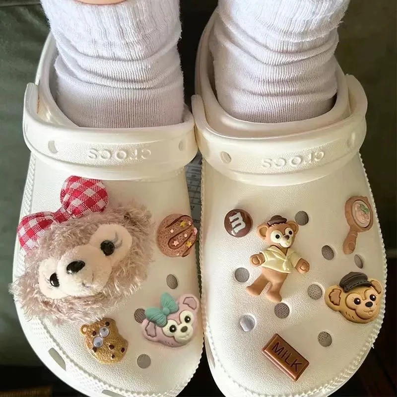 洞洞鞋鞋花多巴胺卡通毛绒熊可爱甜美鞋扣卡通ins风个性立体