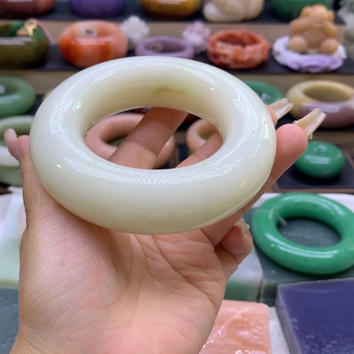 石英岩玉未镶嵌13468975444