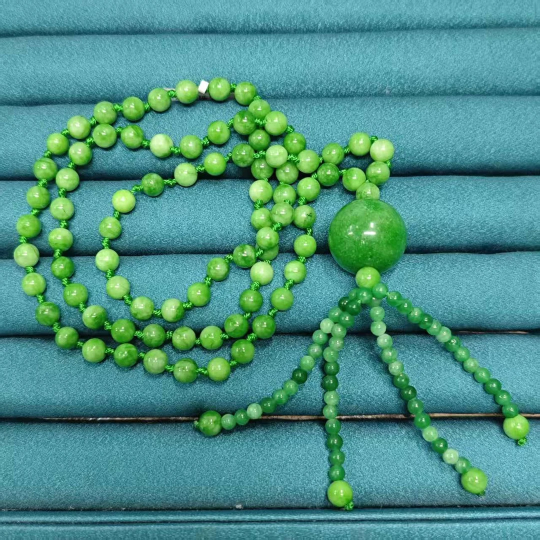 绿翠色圆珠玉石项链