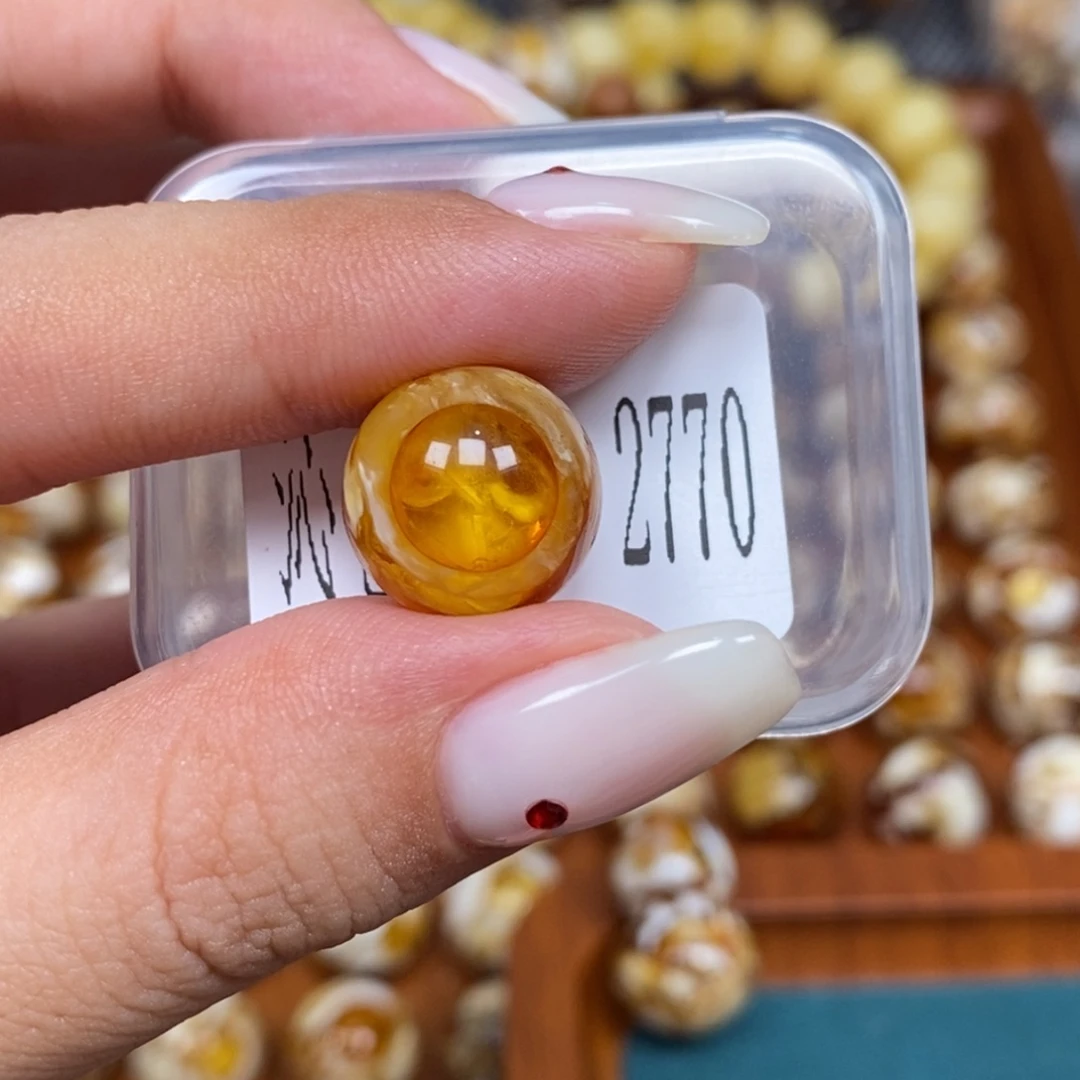 沁色蜜蜡未镶嵌2770