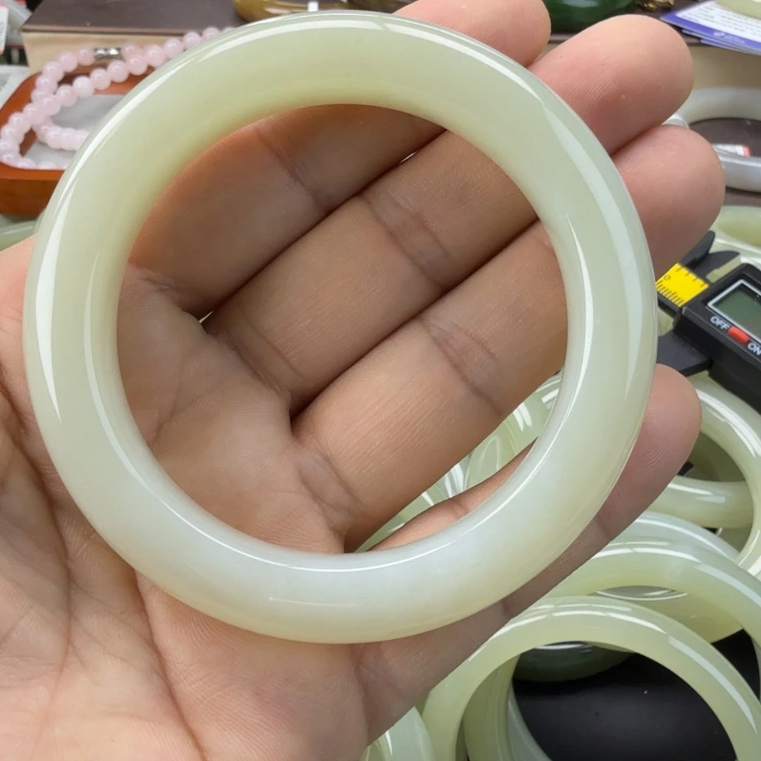 和田玉（糖玉）未镶嵌手链