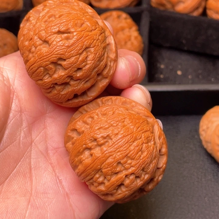 文玩核桃吊坠秦岭野生核桃