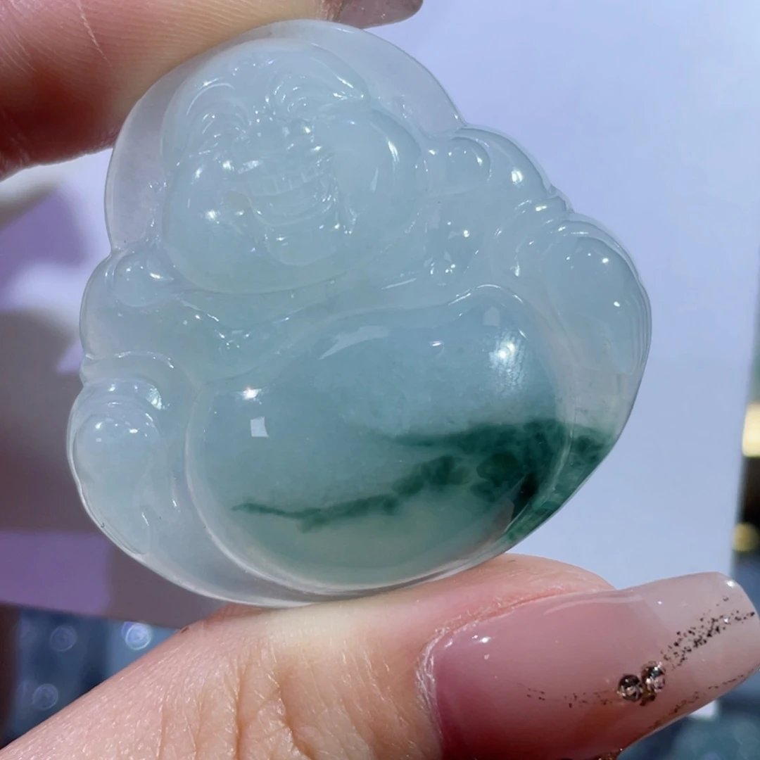 翡翠颈饰未镶嵌佛公