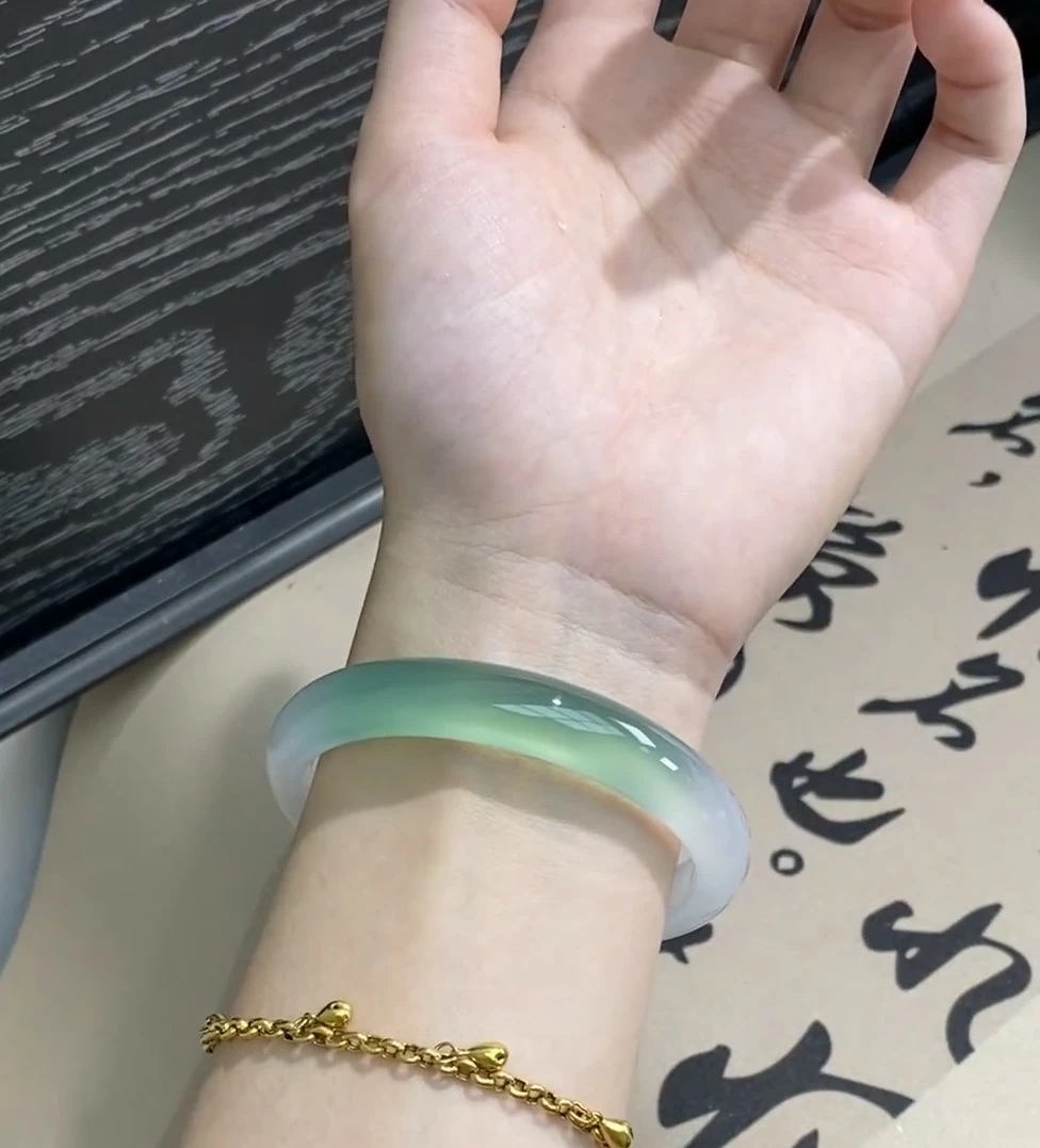 春日珠宝购天然玛瑙玉石手镯直播链接