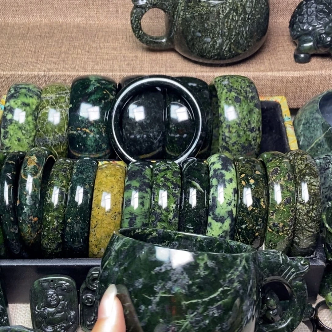 *****未镶嵌蛇纹石玉手链