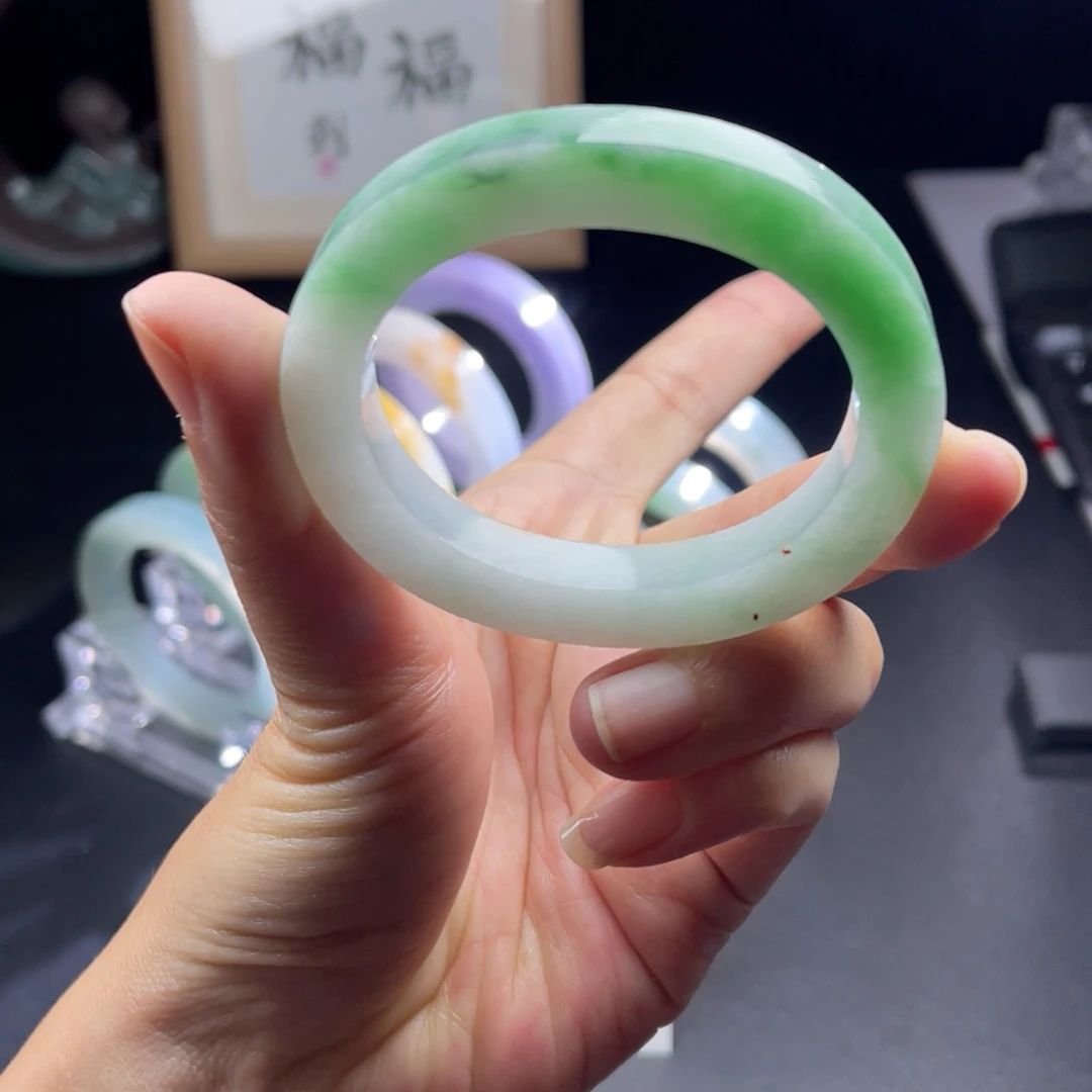 定制翡翠未镶嵌天然翡翠A货手镯