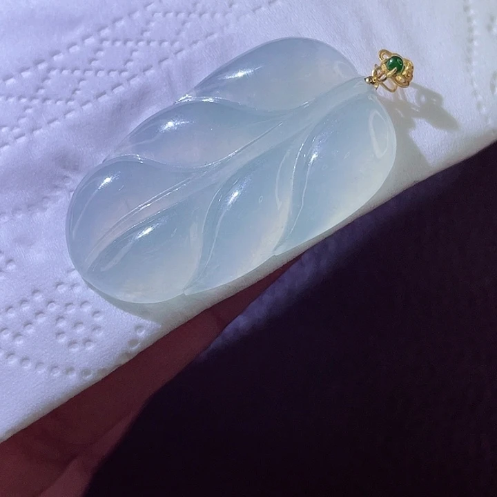 颈饰18K金镶嵌翡翠翡翠
