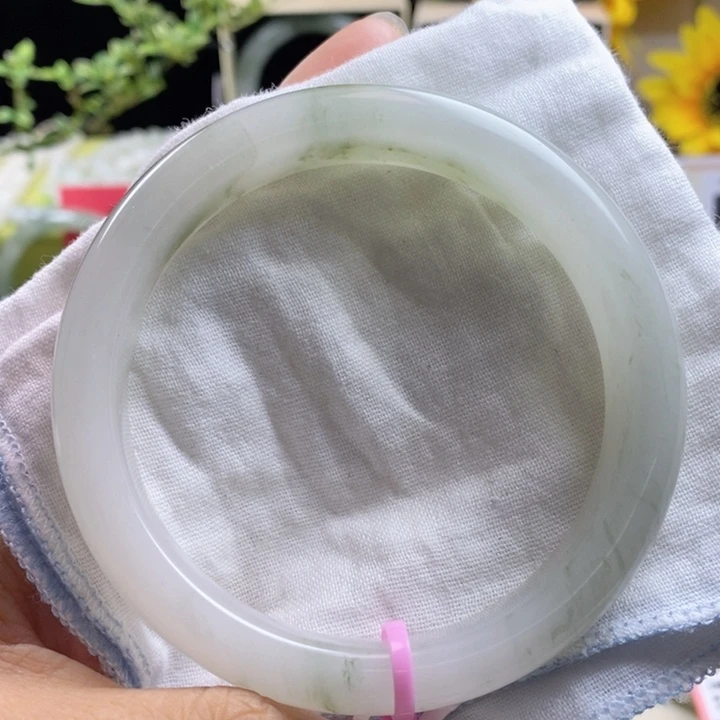 石英岩玉手镯未镶嵌