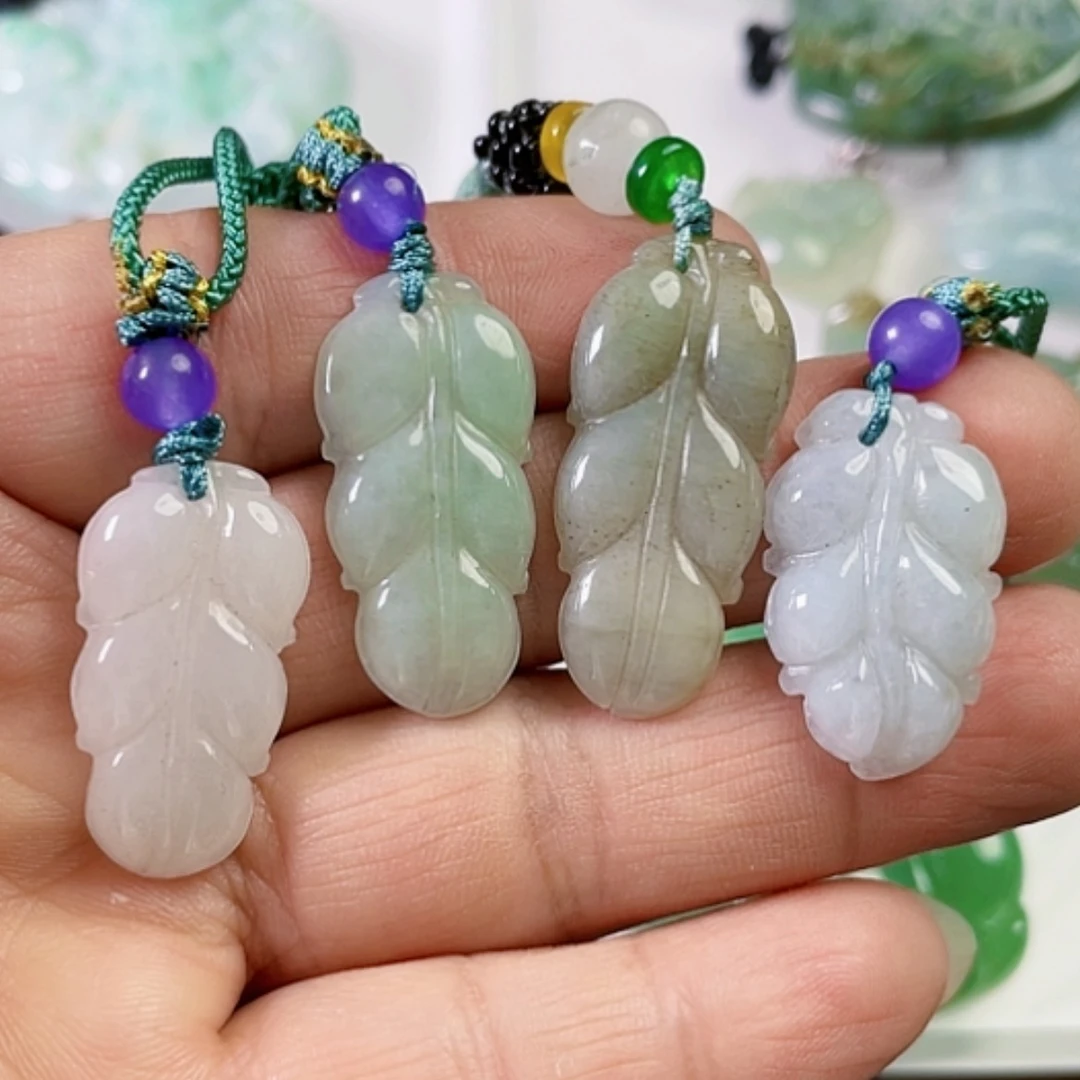 【闪购商品】翡翠吊坠(不含链)未镶嵌天然翡翠吊坠