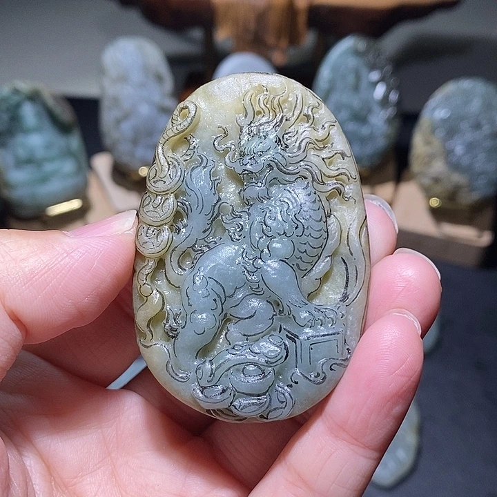 定制翡翠未镶嵌麒麟牌修光15天