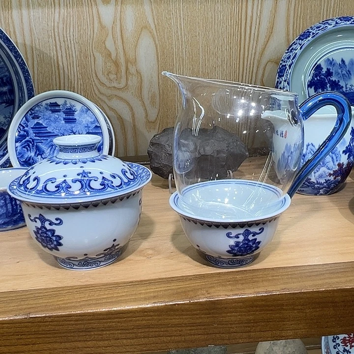 桐***.青花点工宝相4件套含2个小压手