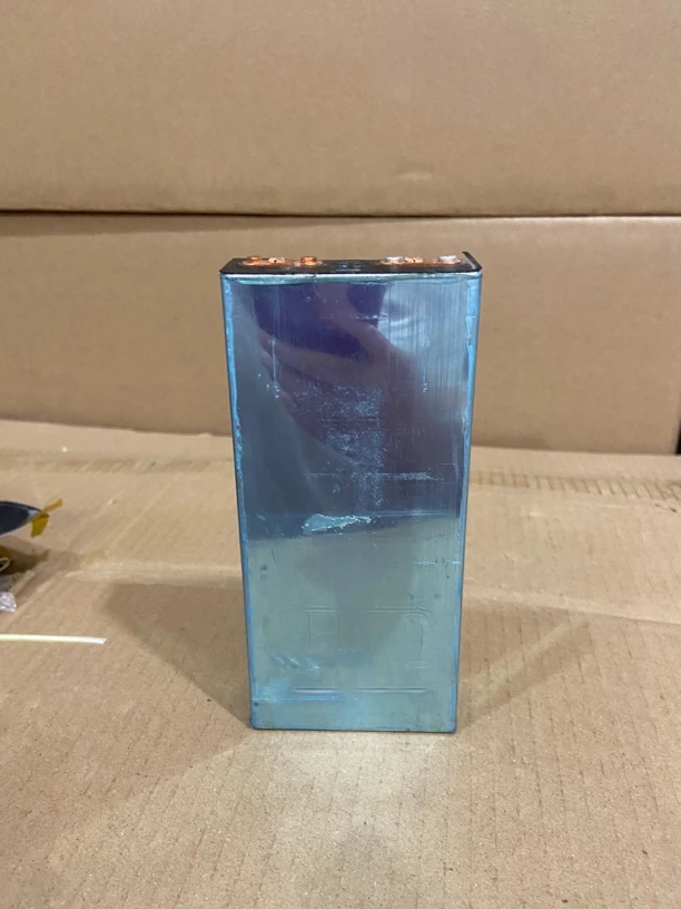 25000毫安3.2V大单体电池（做电动车三轮车电瓶充电宝）