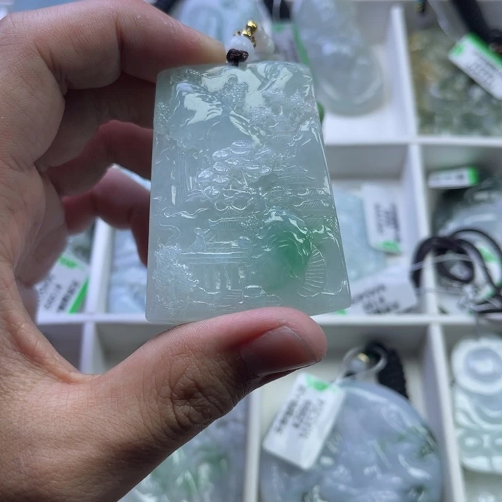 翡翠未镶嵌颈饰143