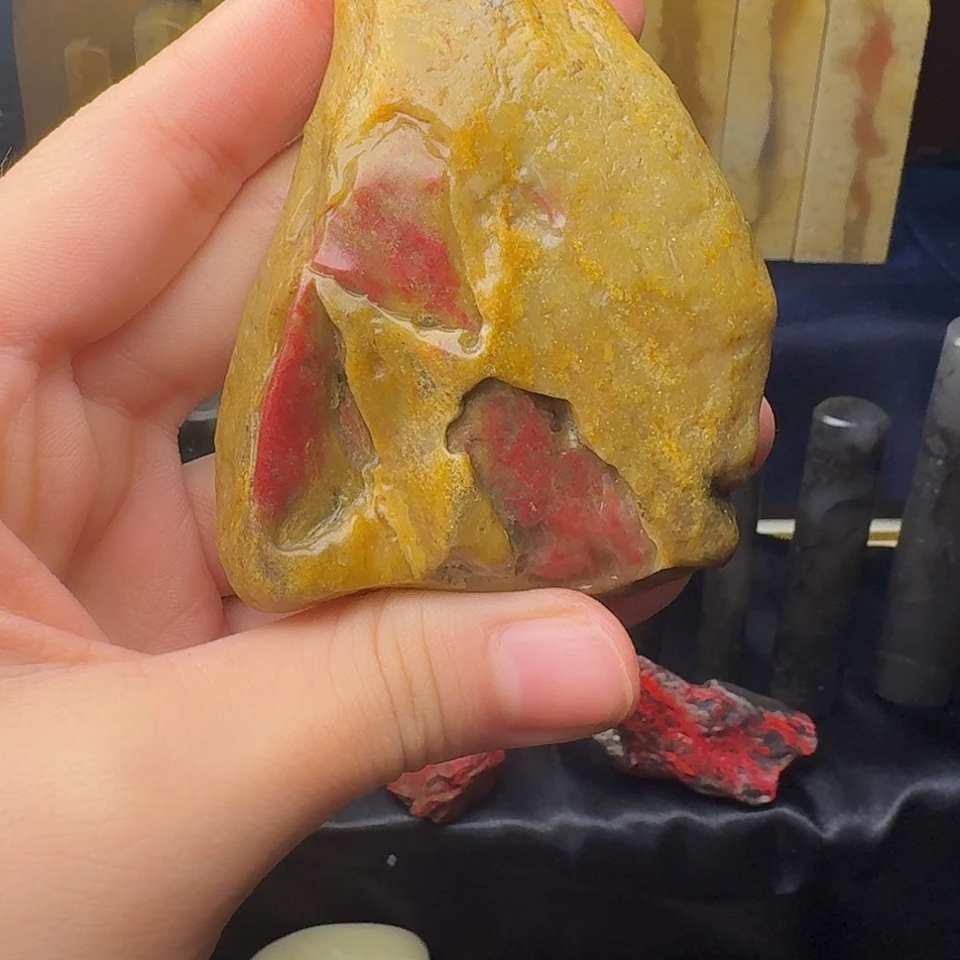 昌化石昌化田黄鸡血