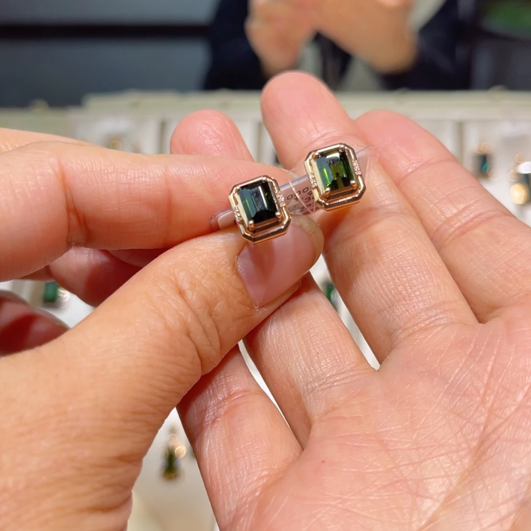 碧玺耳饰18K金镶嵌小*