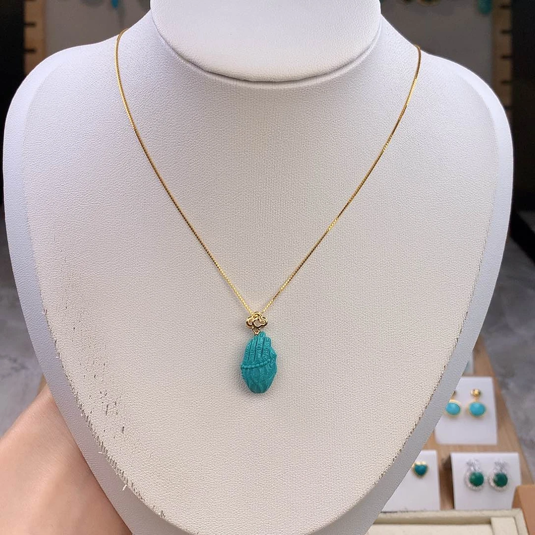 绿松石18K金镶嵌颈饰