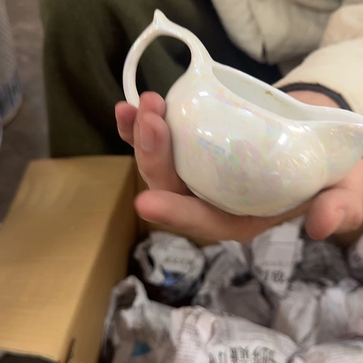 陶陶瓷，默认微瑕，介意勿拍。