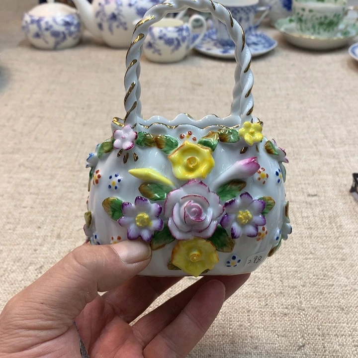 瓷片哈哈哈哈哈哈