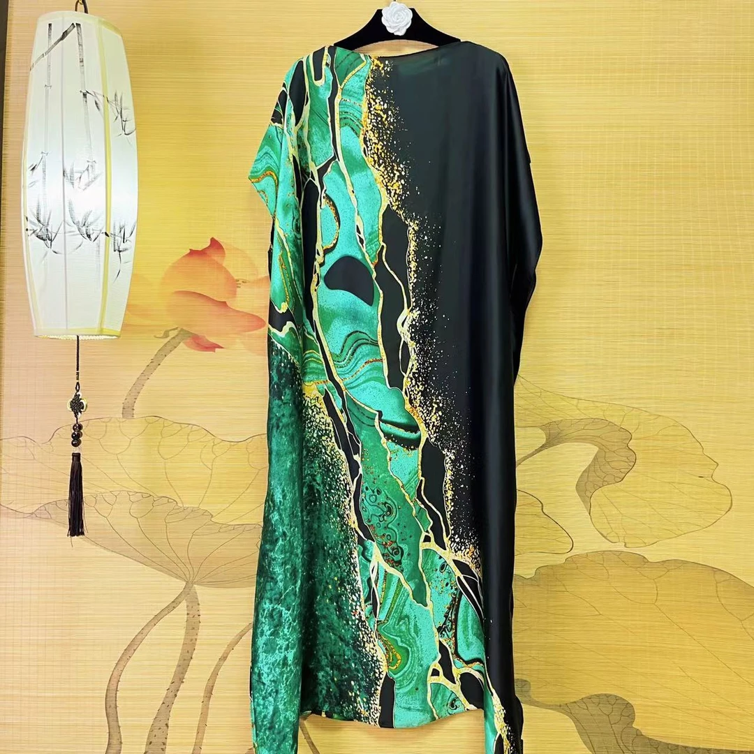 翡翠绿连衣裙披肩百搭夏季大尺寸