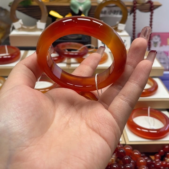 玛瑙/玉髓未镶嵌手镯