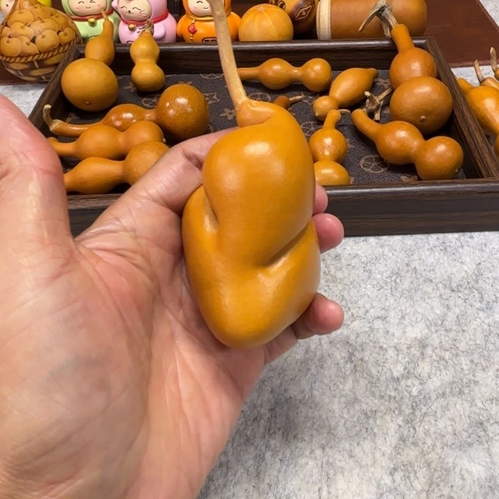 C***…一把钱袋子，一把钱袋子