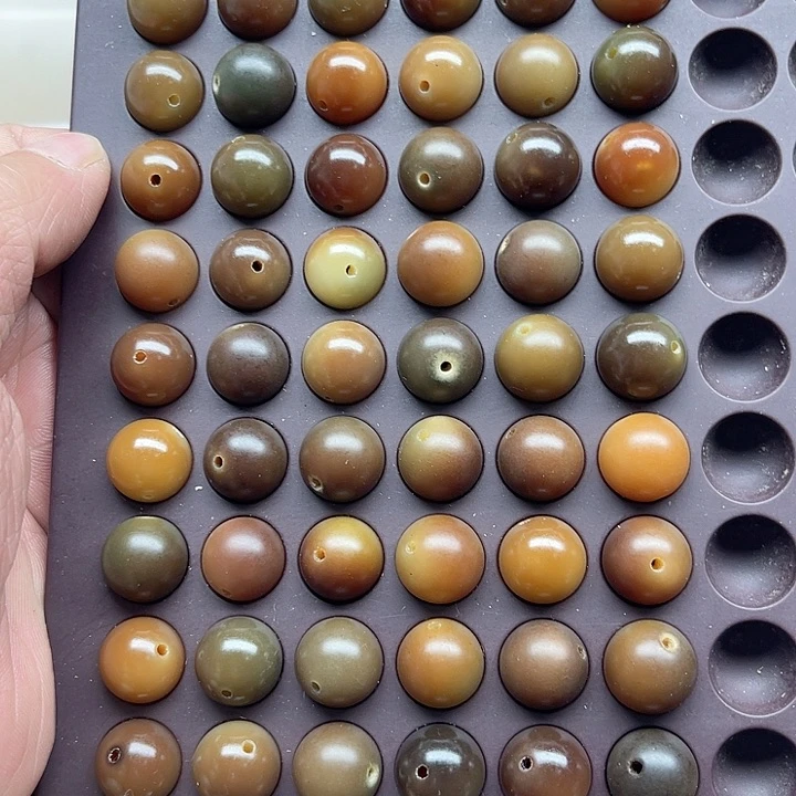 白玉菩提吊坠瑕疵13敦煌圆珠60颗