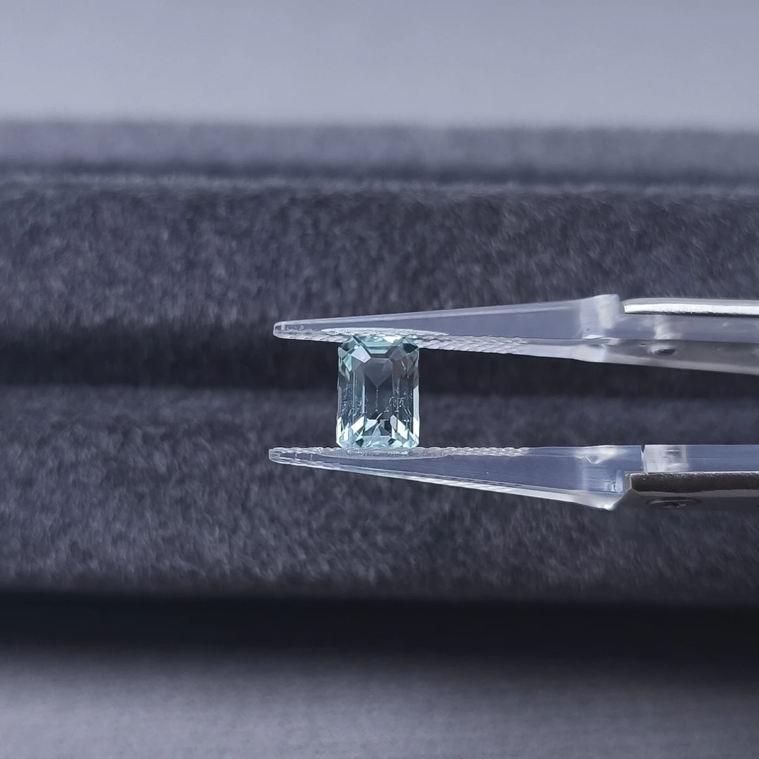 海蓝宝-1.69ct(01104474)1028