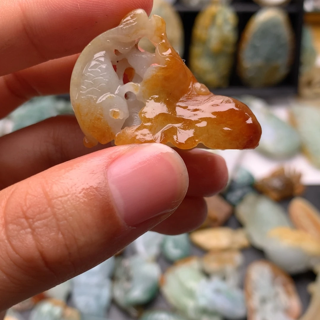 定制翡翠未镶嵌翡翠