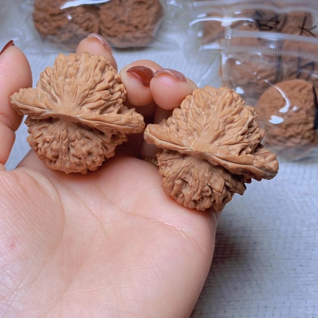 文玩核桃吊坠叶****)四座楼46