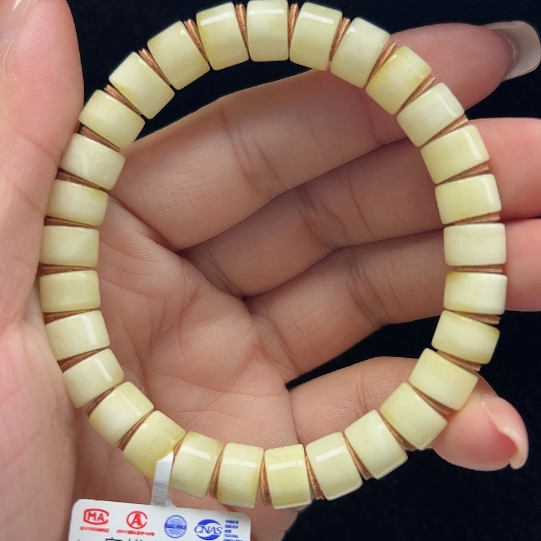 未镶嵌琥珀珠宝奇石