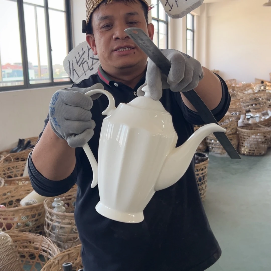 摆件95 号高中低温陶瓷工艺瓶（部分微瑕）