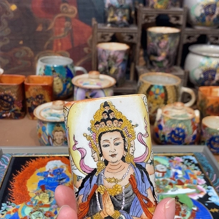 手工手绘十一面观音茶杯