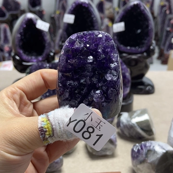 大型摆件（非配饰）未镶嵌水晶摆件