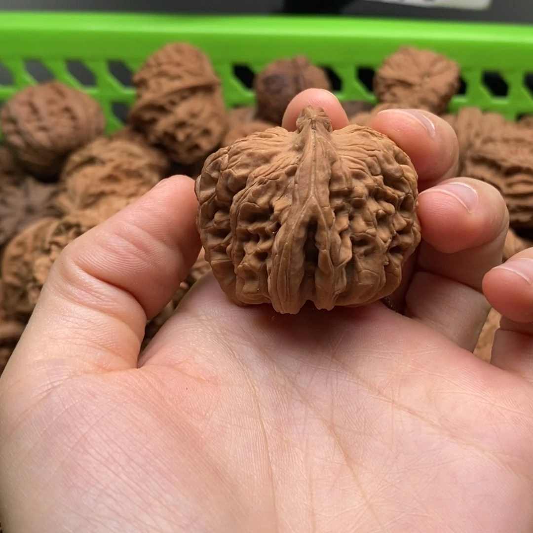 飞***觉文玩核桃吊坠定制商品不退不换