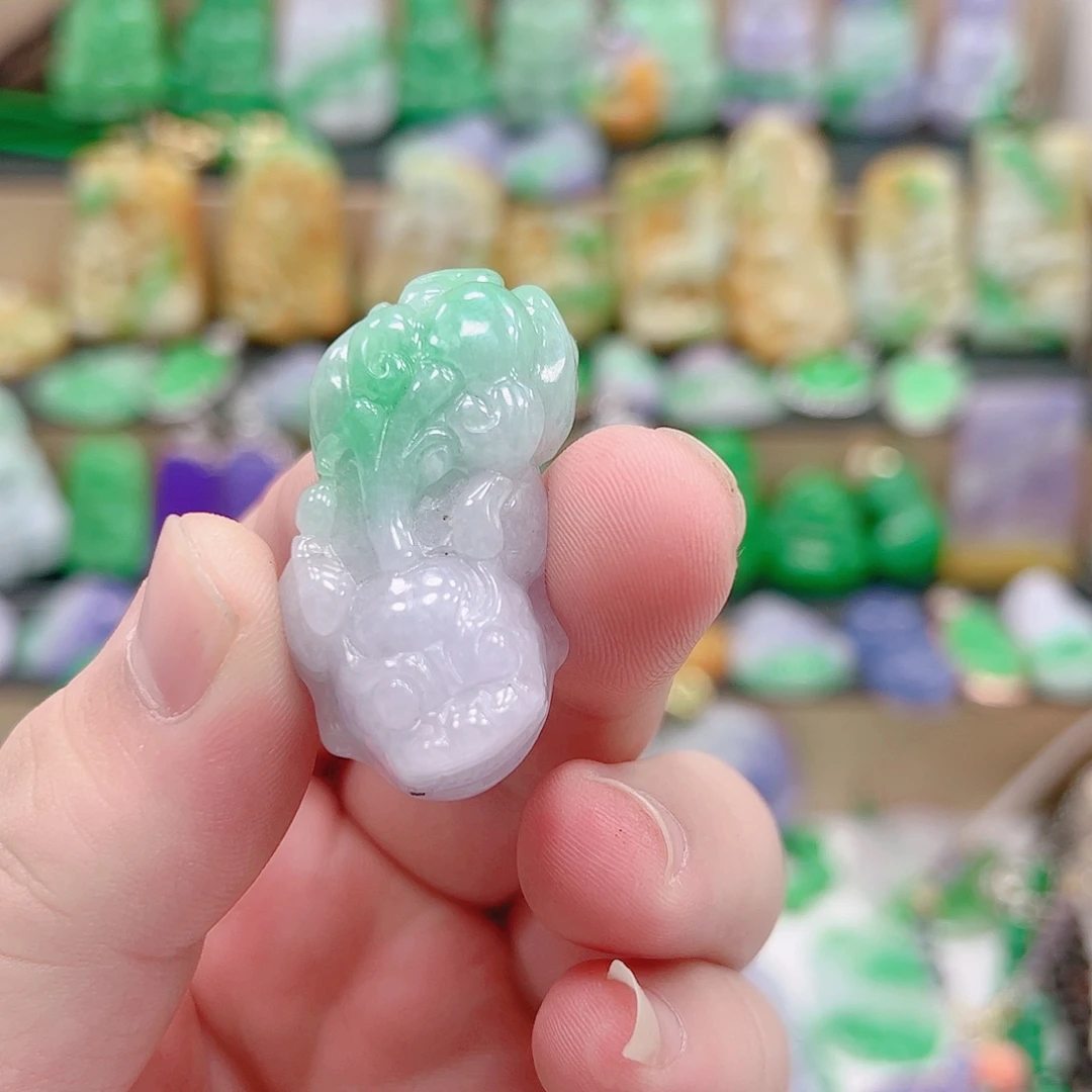 翡翠银S925镶嵌吊坠(赠链)