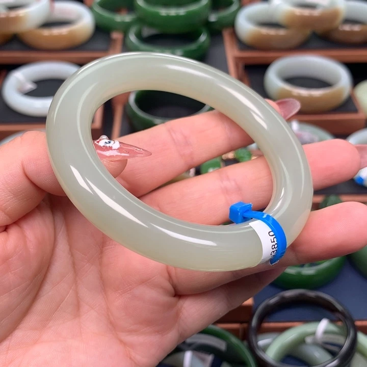 和田玉6061圈口未镶嵌