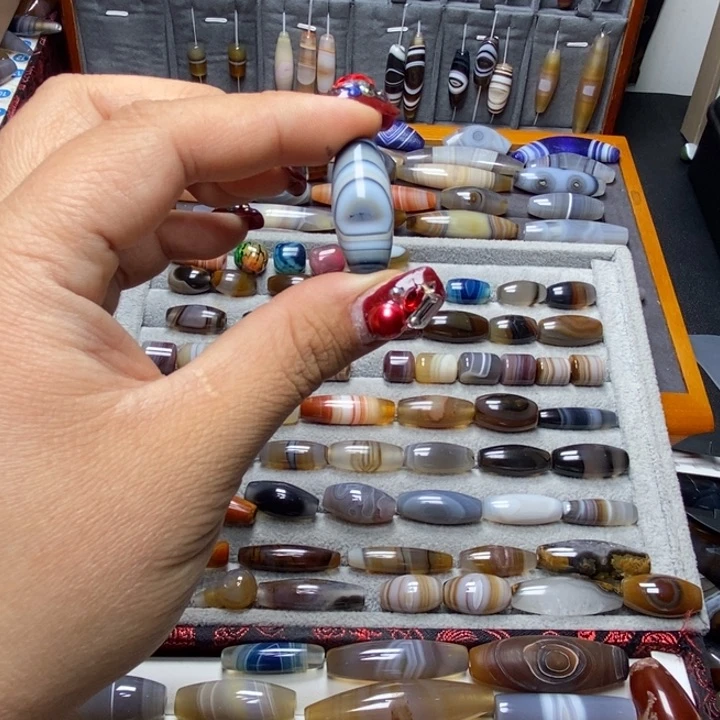 玛瑙/玉髓颈饰未镶嵌?****.