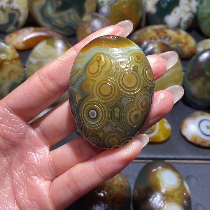 【闪购商品】未镶嵌玛瑙/玉髓珠宝奇石u u
