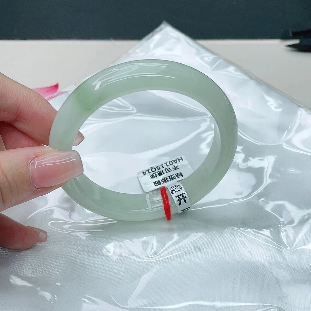 翡翠手镯未镶嵌正57.4