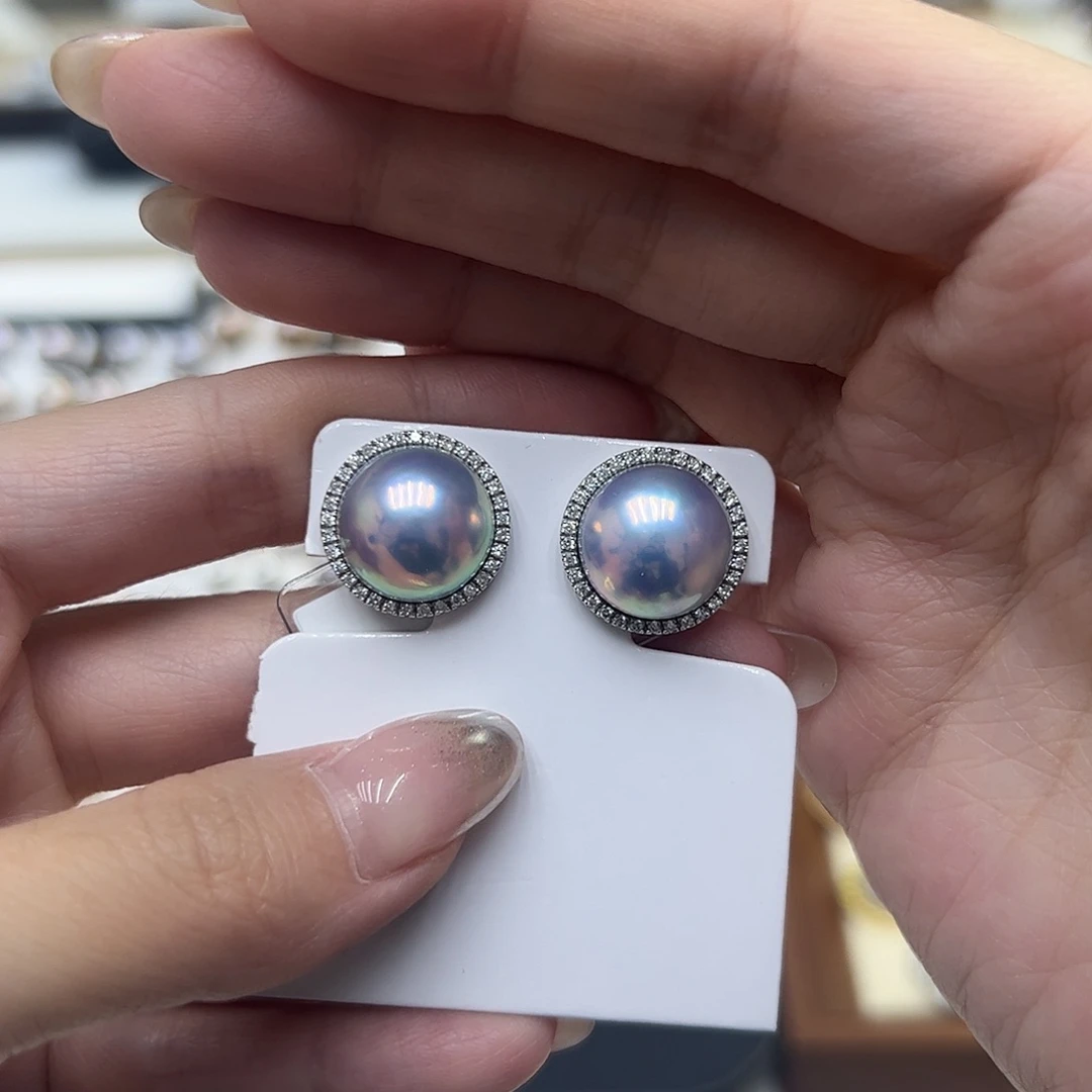 18K金镶嵌耳饰拼合珍珠（马贝珠）