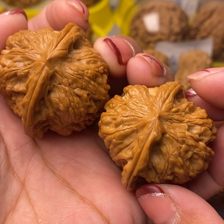 文玩核桃把件41靠山王