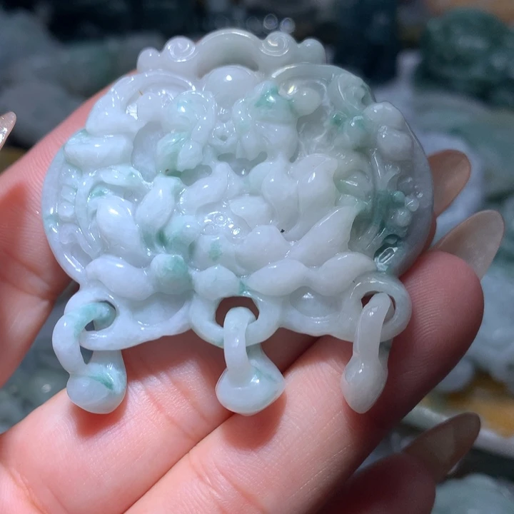 翡翠未镶嵌颈饰保真天然A货翡翠