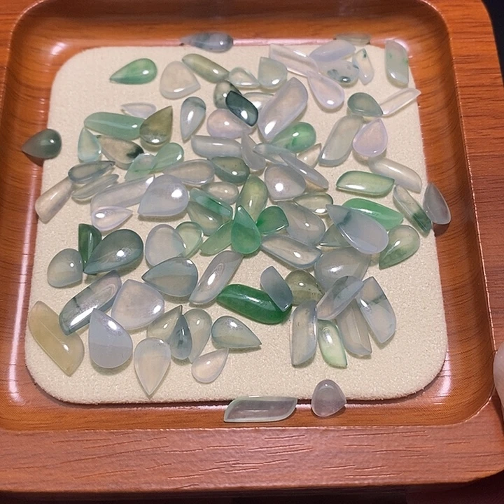 五***哥翡翠散珠翡翠首饰