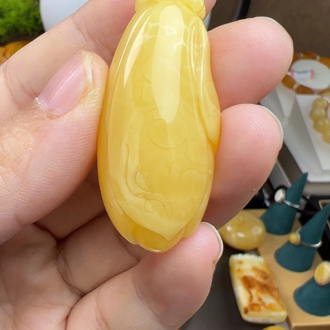 蜜蜡吊坠(不含链)未镶嵌