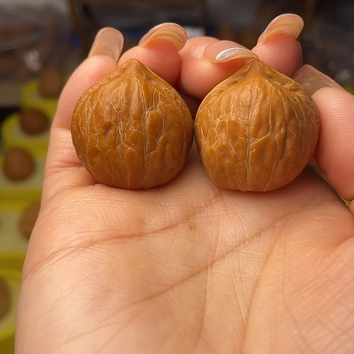 吊坠文玩核桃绣球