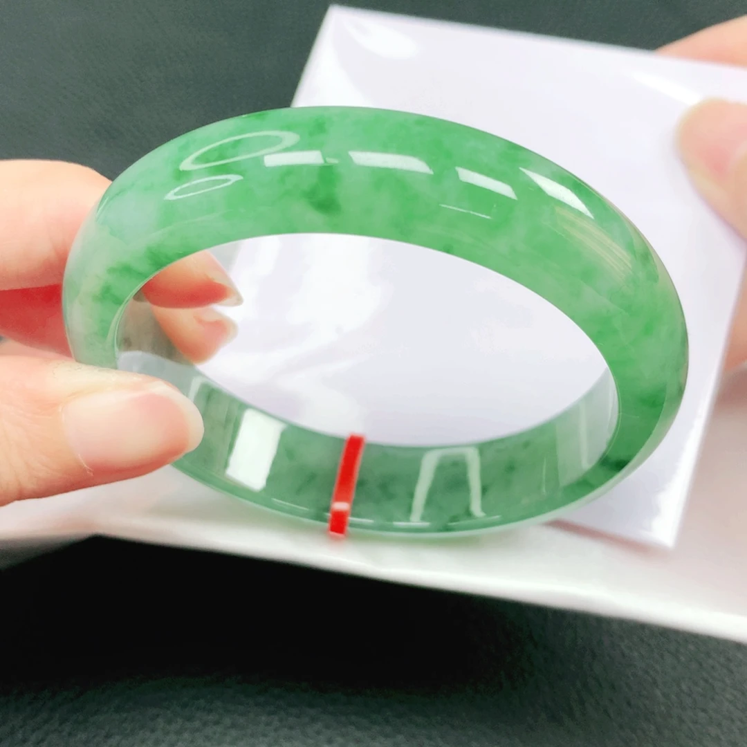 翡翠未镶嵌手镯58圈