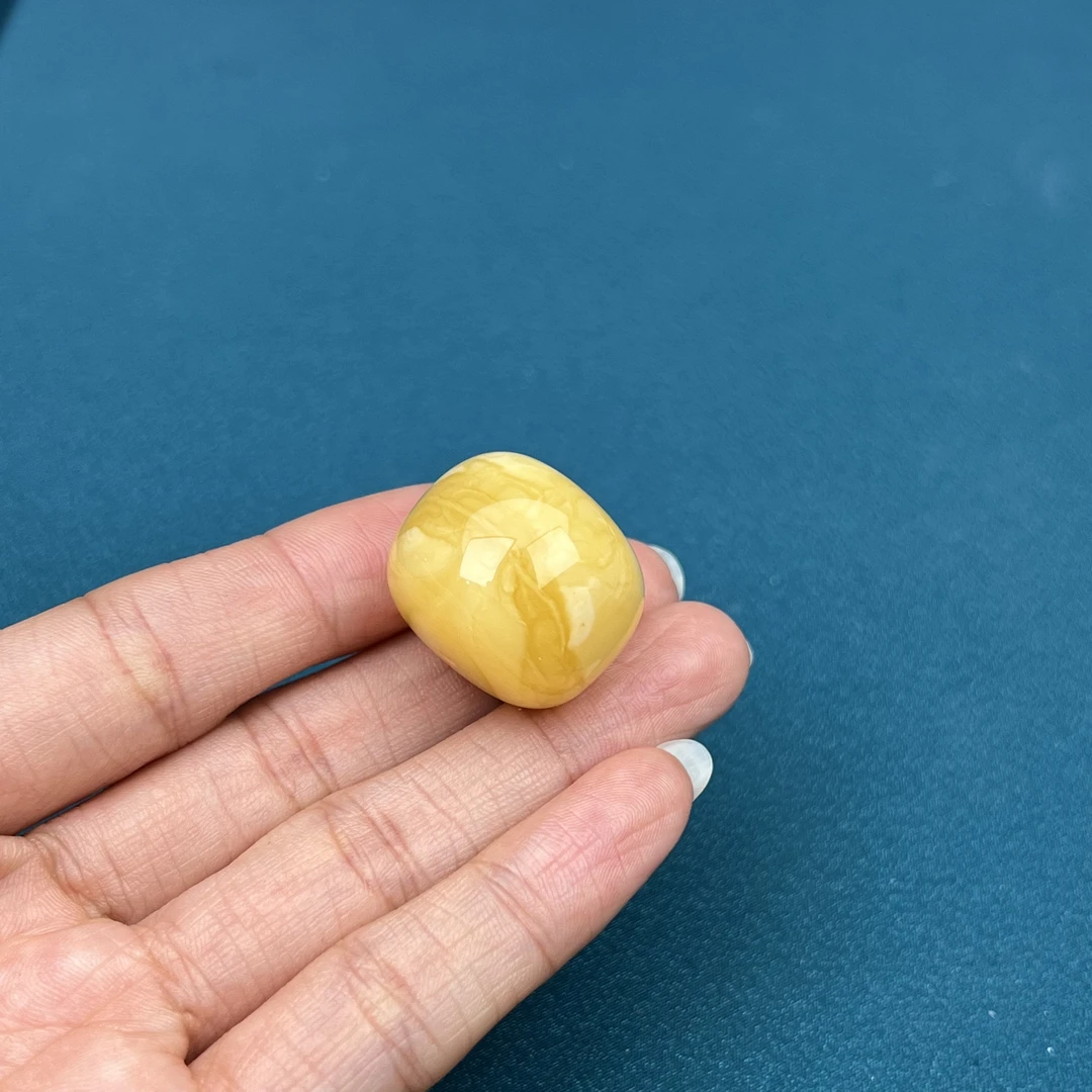 M5511天然原矿蜜蜡 鸡油黄墩子 23.6*19.6mm 抖音基地质检发货